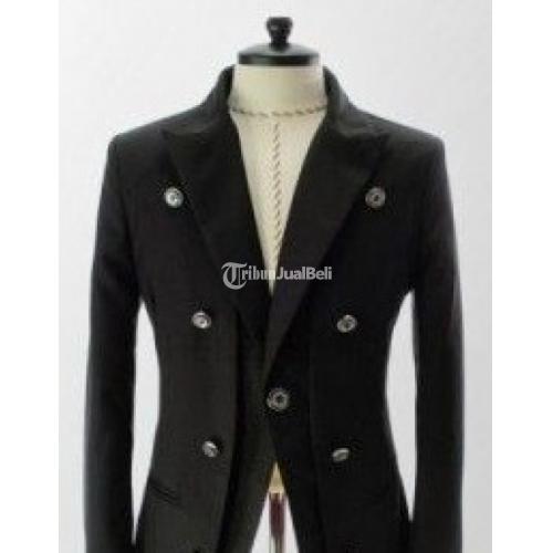 blazer cowok sk 36 warna hitam bahan jet black blazer cowok sk 36 warna hitam bahan jet black