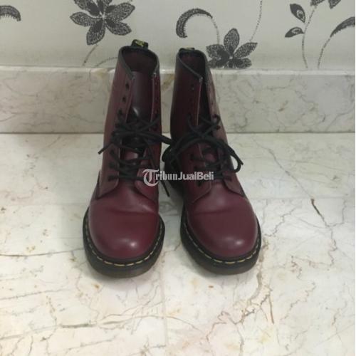  Sepatu  Boot Perempuan Dr Martens  Doc  Mart Original Female 