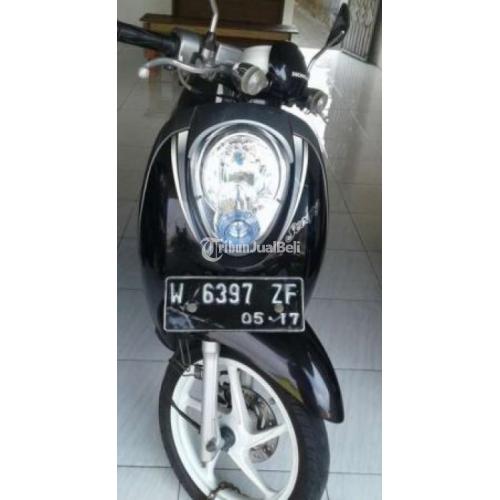 Motor Matic Honda Murah Scoopy Tahun 2012 Warna Hitam Seken Mulus Bisa