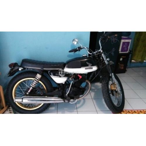 Motor Antik CB 125 Basic GL  Tahun 1982 Surat  Lengkap Pajak 