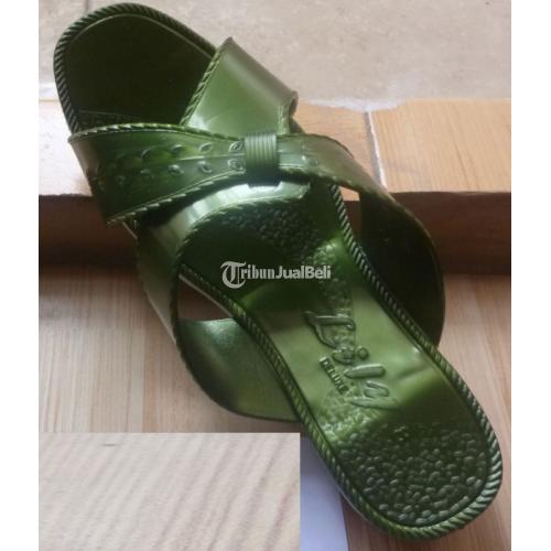 sandal lily wanita