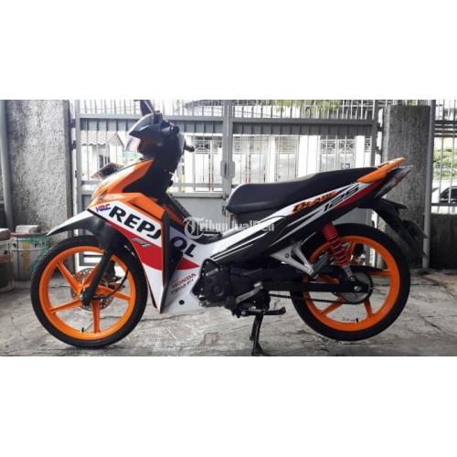  Honda  Blade  Repsol 125 R Inject Tahun 2022 Mulus Orange 