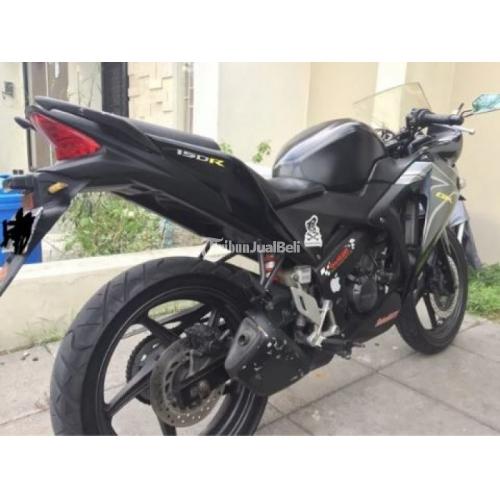 Honda CBR 150R Tahun 2011 Warna Abu Abu Metalik Harga Nego Murah