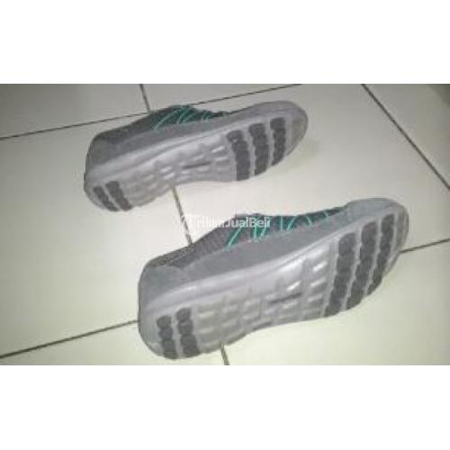 skechers abu abu