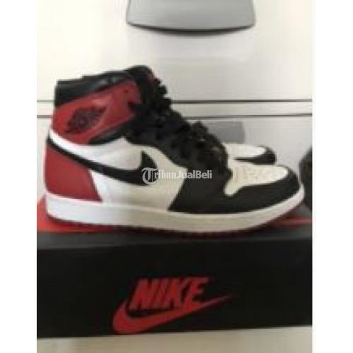 Sepatu Sneaker Nike Air Jordan 1 Black 