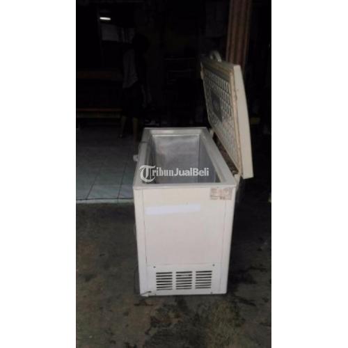 Freezer Murah Peti Pendingin Ice Box Merk Sharp Frv 300 Seken Normal Istimewa Di Yogyakarta Jualbeli 