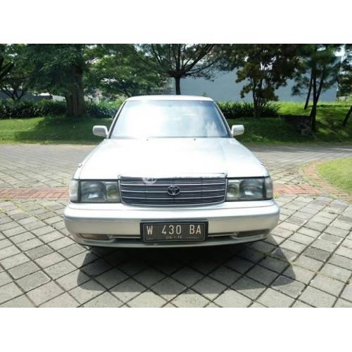  Mobil  Sedan  Murah Toyota Crown Bekas  Tahun 1995 Lengkap 