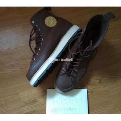 sepatu boots converse