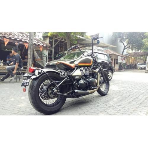 Moge Triumph Bobber Bekas Tahun 2020 Warna  Hitam  Doff  