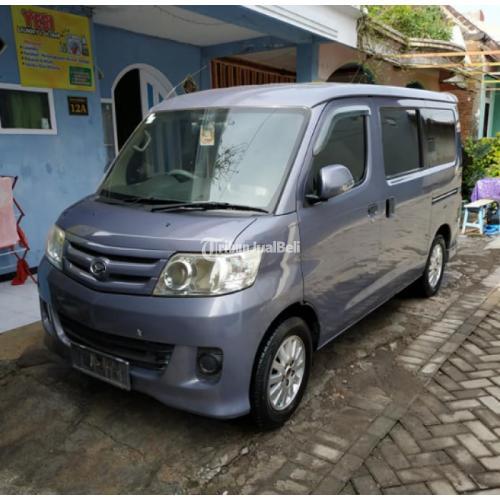 Daihatsu Luxio  M 2010 Manual Bekas  bagus Istimewa Tangan 