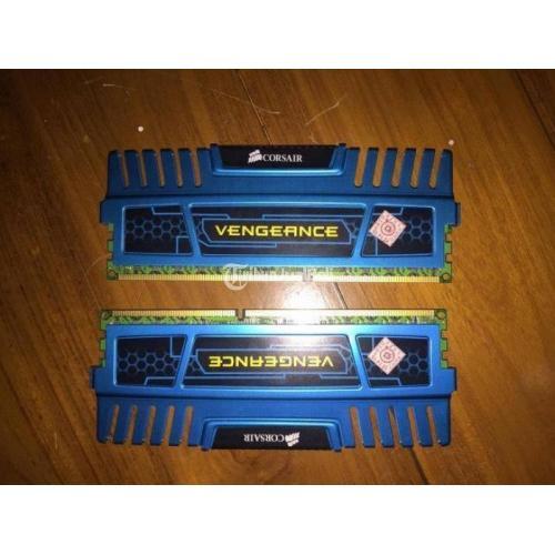 Ram PC DDR3 8GB kit 2 x 4GB Merk Corsair  Normal Garansi 