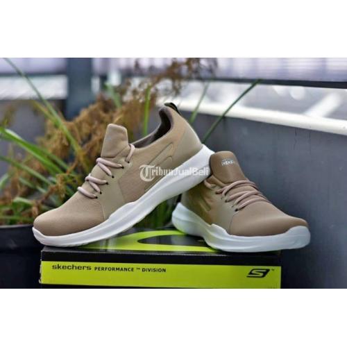 where are skechers made
