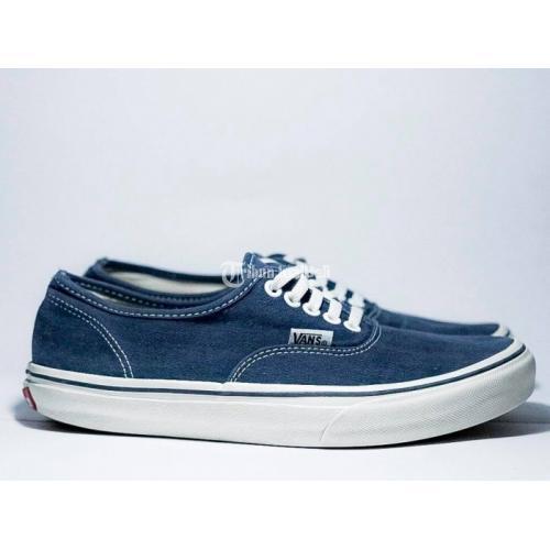 beli sepatu vans