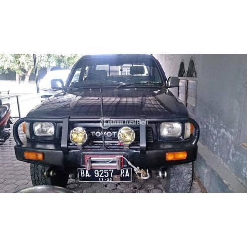 Mobil Double Cabin Murah Toyota Hilux Bekas Tahun 1997 4x4 Aktif Normal