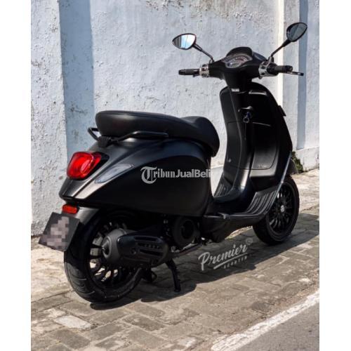 Piaggio Vespa Sprint Notte ABS 2019 Warna Hitam Bekas Bagus Mulus Bodi