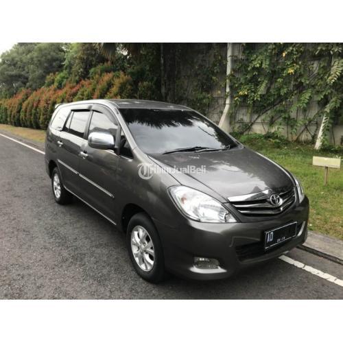 Mobil Bekas Toyota Innova E Facelift 2009 Pajak Panjang 