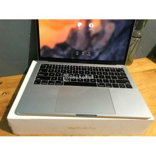 Laptop Bekas Macbook Pro 13 2017 Intel i5 Mulus Normal 