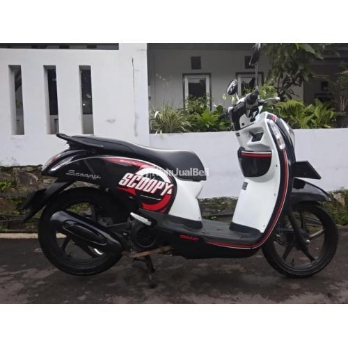 Motor Bekas Honda Scoopy 2016 Mulus Terawat Surat Komplit 