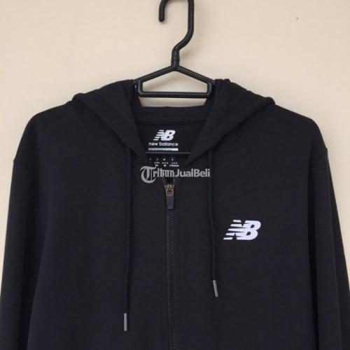 jaket new balance