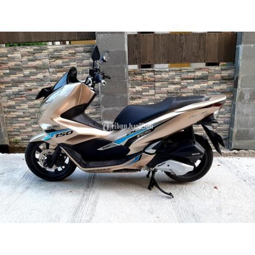 Motor Honda PCX Bekas Warna Gold 2019 Matic Murah Lengkap Normal di