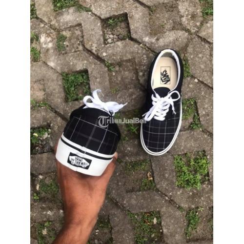 vans era woven plaid