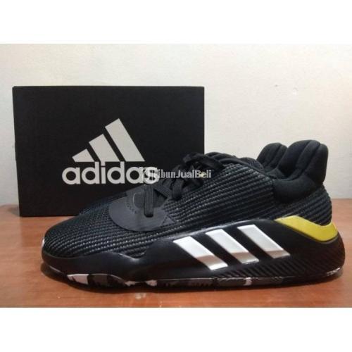  Sepatu  Basket  Adidas Pro Bounce 2021 Low Bekas Harga  Rp 1 