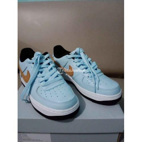  Sepatu  Sneakers Nike  Air  Force  1 Gelt Second Like New 