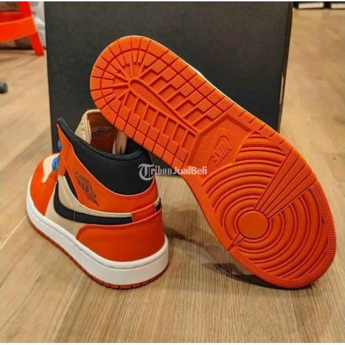  Sepatu  Nike  Air  Jordan  SE Team Orange Kondisi Baru Harga  