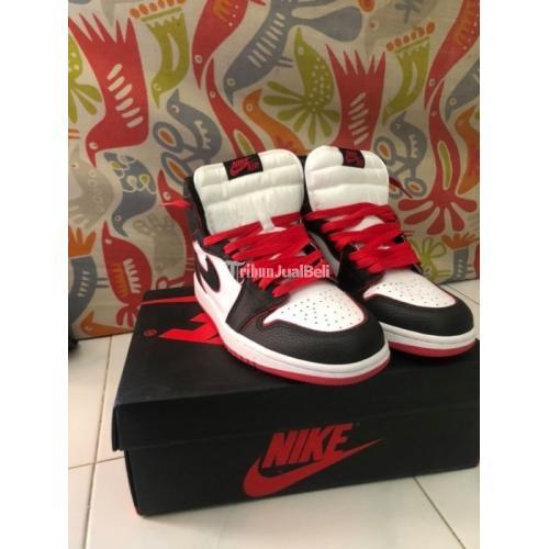  Sepatu  Nike  Air  Jordan  1  High Bloodline PK Bekas Harga  Rp 