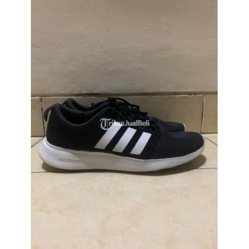  Sepatu  Adidas Neo Cloudfoam US8 41 Bekas Original Bagus 