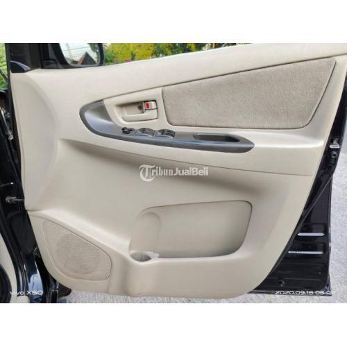  Mobil  Bekas  Toyota Innova  G 2 0 2011 Manual Sehat Normal 