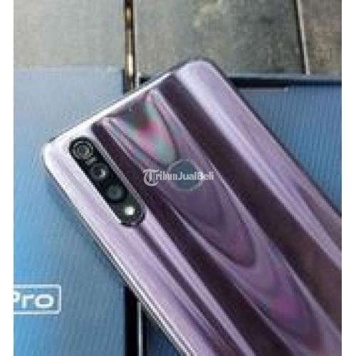 HP Vivo Z1 Pro Bekas Harga Rp 2,3 Juta Ram 4GB 64GB Murah Lengkap di