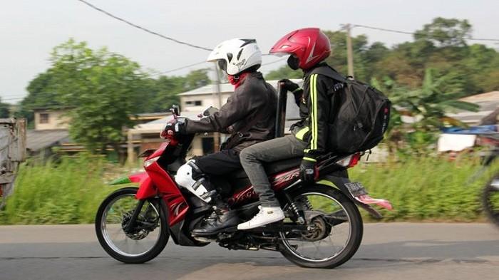 10 Rahasia Mudik Naik Motor Jadi Luar Biasa Aman & Seru: Taklukkan Jalanan, Raih Kebahagiaan!