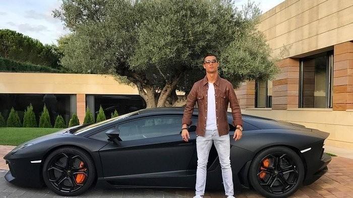 Intip Koleksi Mobil Mewah Cristiano Ronaldo  yang Rata rata 