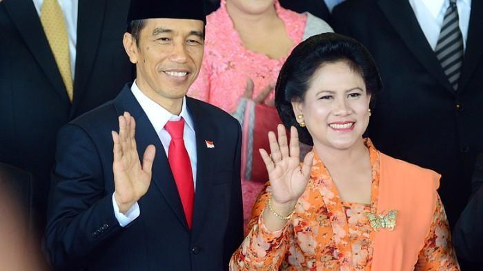 Iriana Joko Widodo Google Search