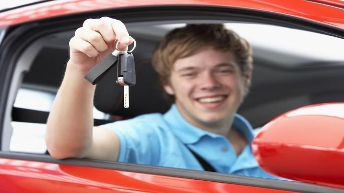 Jangan Patah Semangat, Ini Tips Membeli Mobil Baru Meski Gaji Dibawah