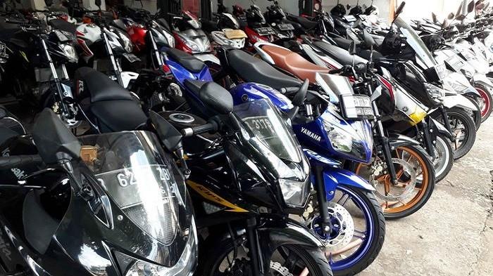  Cari  Motor  Yamaha MX King atau Suzuki Satria F 150 Bekas  