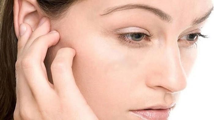 Tak Perlu ke Dokter, Ini 6 Cara Aman Mengeluarkan Air yang Masuk ke