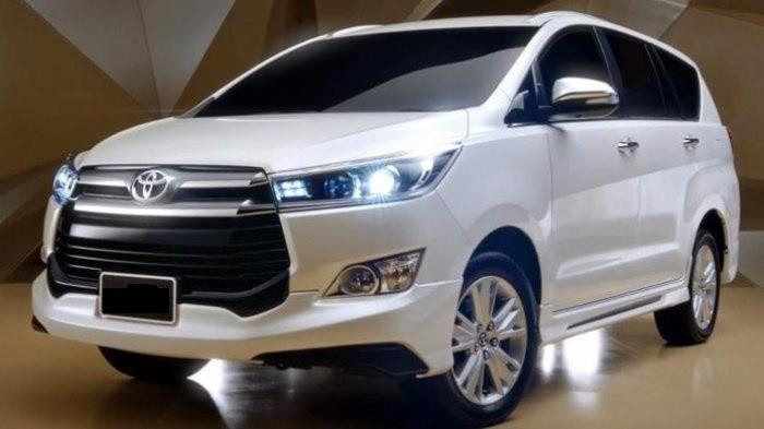 Daftar Harga  Mobil Keluarga Toyota Innova  2011 Bekas  Cuma 