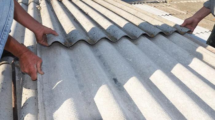 Berbahaya Ternyata Memakai Atap  Rumah dari Asbes Bisa 
