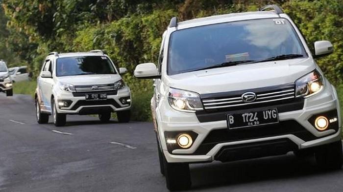  Cek  Harga Mobil  SUV Bekas  Daihatsu Terios Pilihannya di 